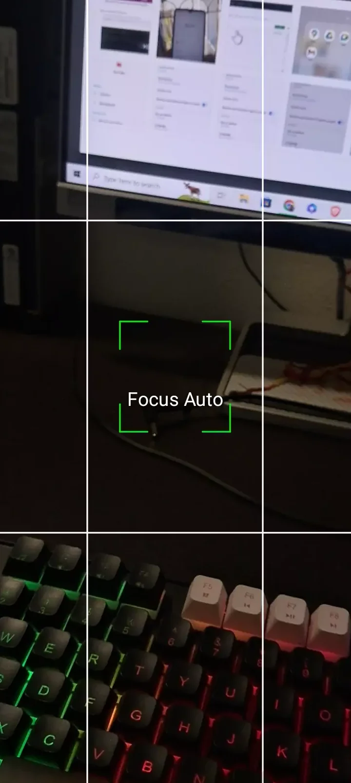 screenshot of the camera app with focus set on the auto